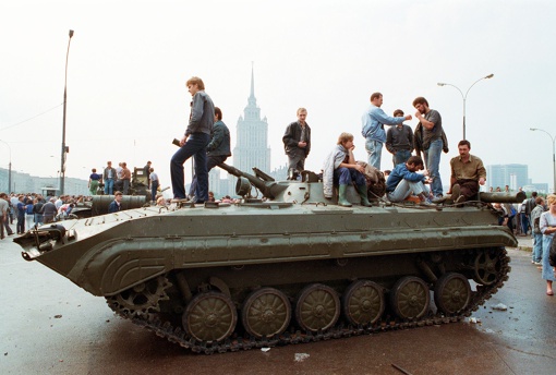 Августовский путч на ярких фотографиях Дэвида Тирни, Москва, 1991..3