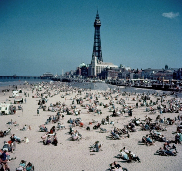 Blackpool Beach by John Chillingworth, England, 1950's

..2
