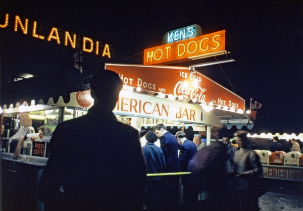 Blackpool Beach by John Chillingworth, England, 1950's

..9