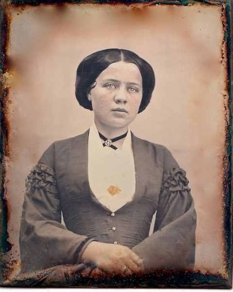 Юные девушки на винтажных фотографиях 1840-1850 гг.

Больше..4