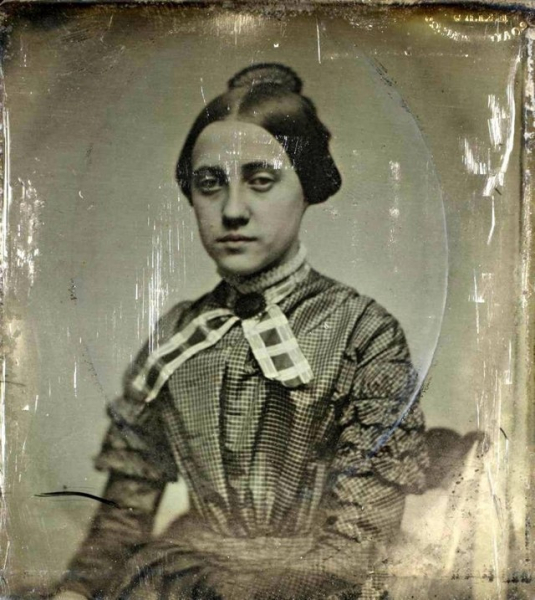 Юные девушки на винтажных фотографиях 1840-1850 гг.

Больше..8