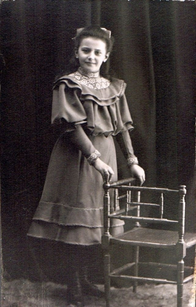 Юные немки на винтажных фотографиях, 1900-е.

Больше исторических..5