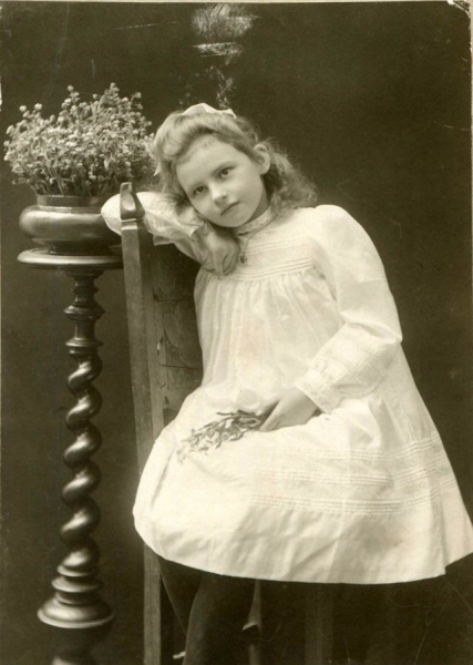 Юные немки на винтажных фотографиях, 1900-е.

Больше исторических..8