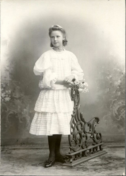 Юные немки на винтажных фотографиях, 1900-е.

Больше исторических..4