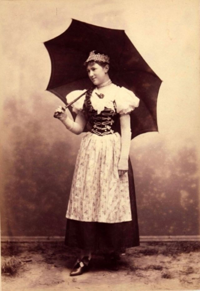Юные немки на винтажных фотографиях, 1900-е.

Больше исторических..0