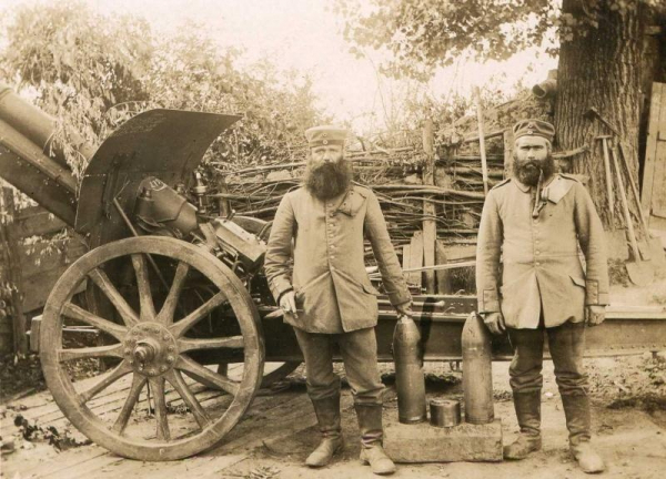 Немецкие артиллеристы Первой Мировой.

..0