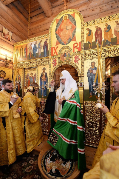 Патриарх Московский впервые в истории посетил приход РПЦ в..3