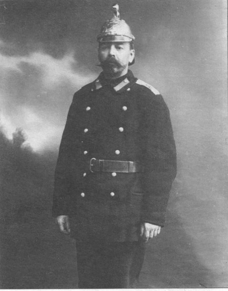 1913 Брендмейстер пожарной части

..0