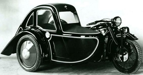 BMW model R11, 1929 год.

..0