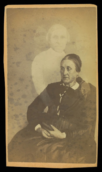 До эры фотошопа. 

Уильям Х. Мамлер (1832–1884) утверждал, что может..9