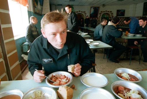 Фоторепортаж со спецзоны под Нижним Тагилом, Россия, 1999..4