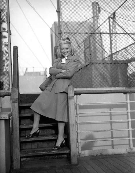 Франсес Дей (Frances Day), настоящее имя Франческа Виктория Шенк (Frances..7