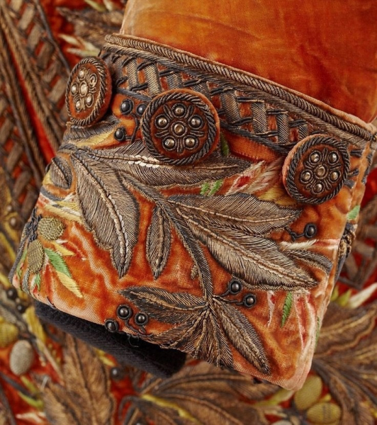 Костюм, который Наполеон носил будучи первым консулом Франции,..2