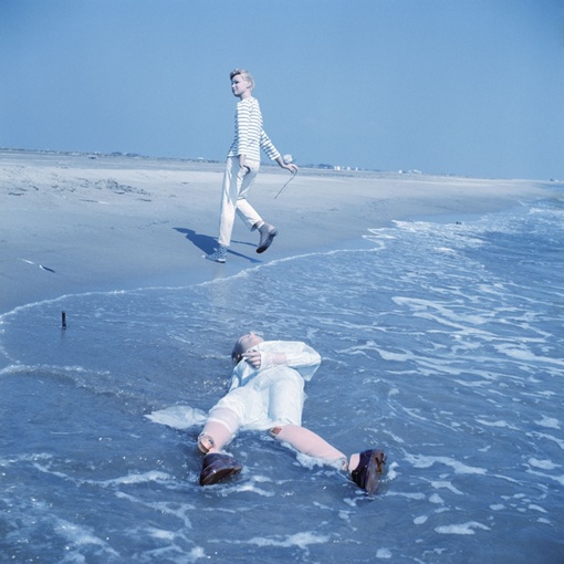 Летний лагерь каким его видит французский фотограф Bernard Faucon, 1980..8