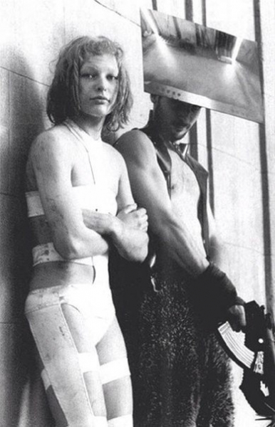 Мила Йовович на съёмках фильма 