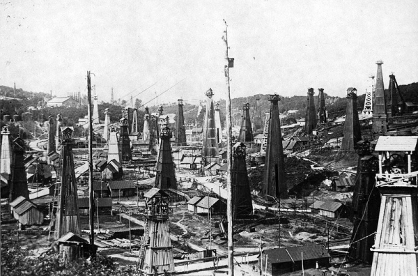 Нефтяные поля Румынии, 1940 год.

..0