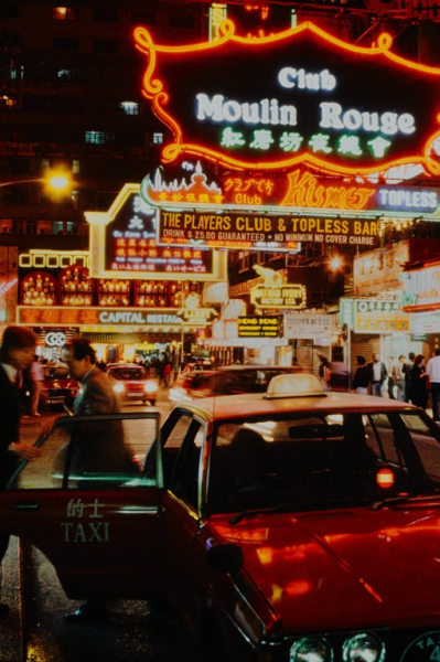 Неоновый Гонконг 1970-1980 гг на фотографиях Greg Girard 

Greg Girard -..9