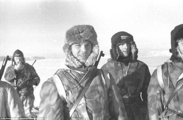 Последний сдавшийся германский солдат. 
Лейтетнант Wilhelm Dege,..3