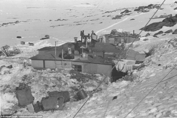 Последний сдавшийся германский солдат. 
Лейтетнант Wilhelm Dege,..7