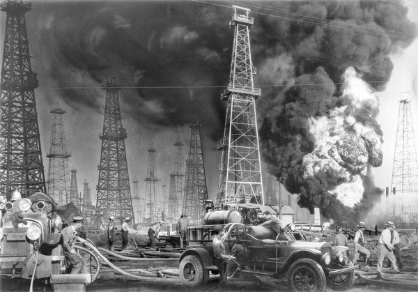 Пожар на нефтяных приисках Южной Калифорнии, США, 1931..0