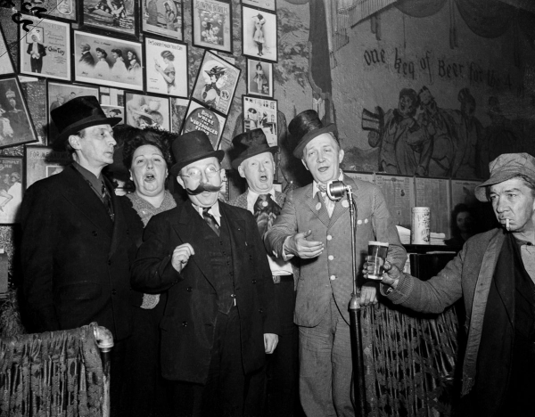 Sammy’s Bowery Follies, Манхэттен, 1945 год.

..5