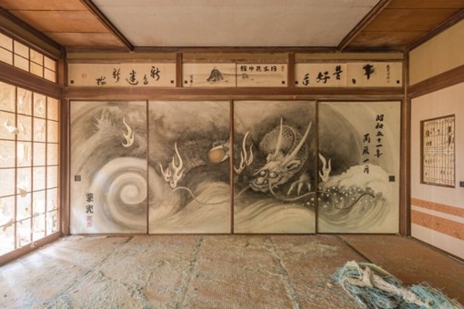 Странные баночки, драконы и колесницы. Заброшенная Япония на..4