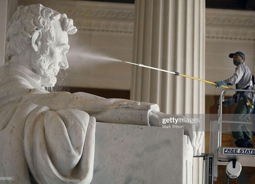 Уборка Мемориала..2