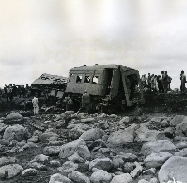 Бедствие Танигвай.

Это произошло 24 декабря 1953 года, в Новой..2