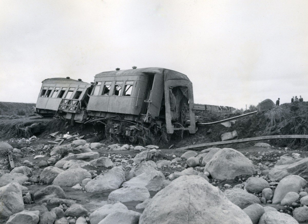 Бедствие Танигвай.

Это произошло 24 декабря 1953 года, в Новой..4