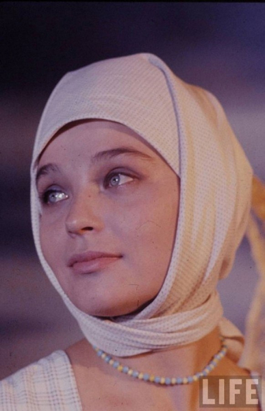 Советские актёры в журнале LIFE, 1967 год.

..3