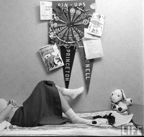 Wellesley College by Nina Leen, Massachusetts '1949

..8