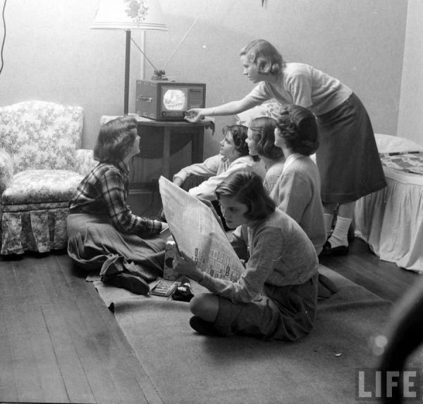 Wellesley College by Nina Leen, Massachusetts '1949

..9