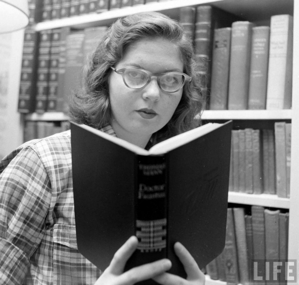 Wellesley College by Nina Leen, Massachusetts '1949

..3