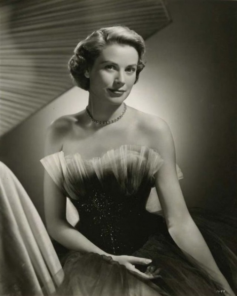 Гламурный портрет Грейс Келли от американского фотографа Virgil..9