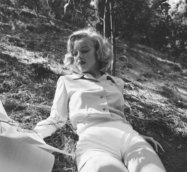 Мэрилин Монро, какой вы ее еще не видели, 1950-е.

Больше..4