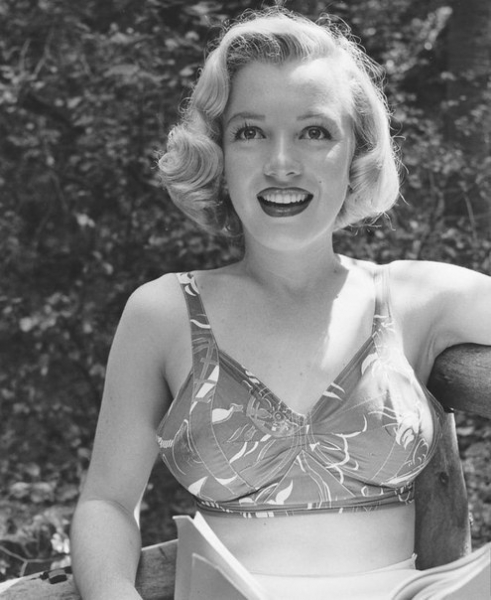 Мэрилин Монро, какой вы ее еще не видели, 1950-е.

Больше..9