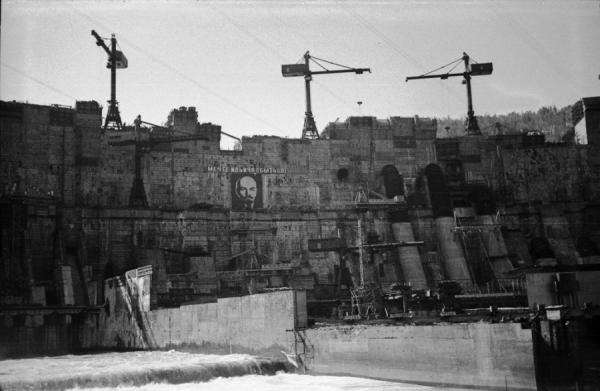 Саяно-Шушенская ГЭС, 1981 год.

..0