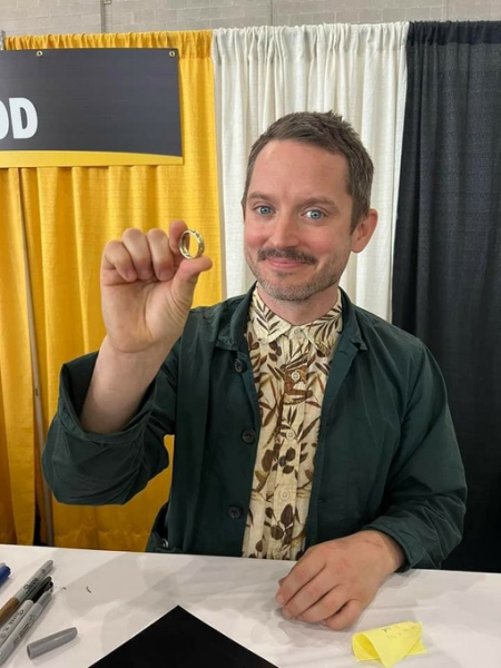 Трушные хоббиты в эту пятницу предлагают быть новым хранителем..0