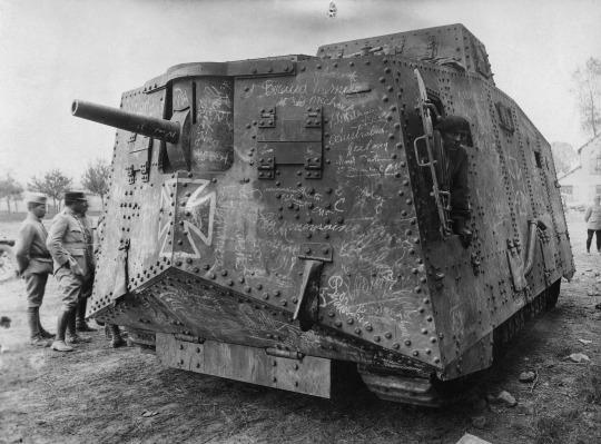 A7V – один из 20-ти первых серийных танков Германии. Первая мировая,..0