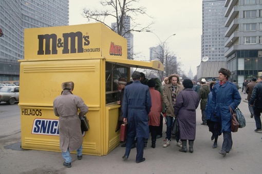 Американский фотограф Давид Тирни был в 1992 году в Москве..6