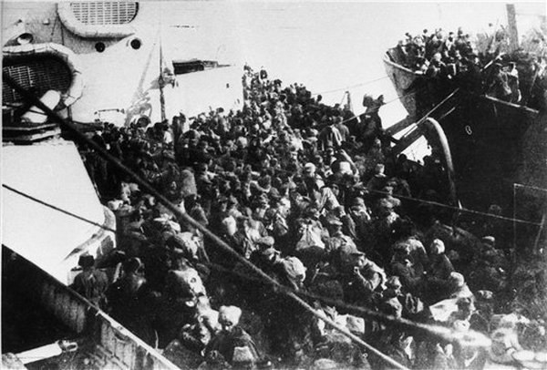 Эвакуация из Крыма... Без малого сто лет назад Европа приняла 2 млн..1