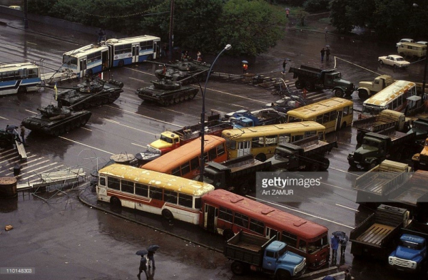 Москва, 21 августа 1991 года.

..0