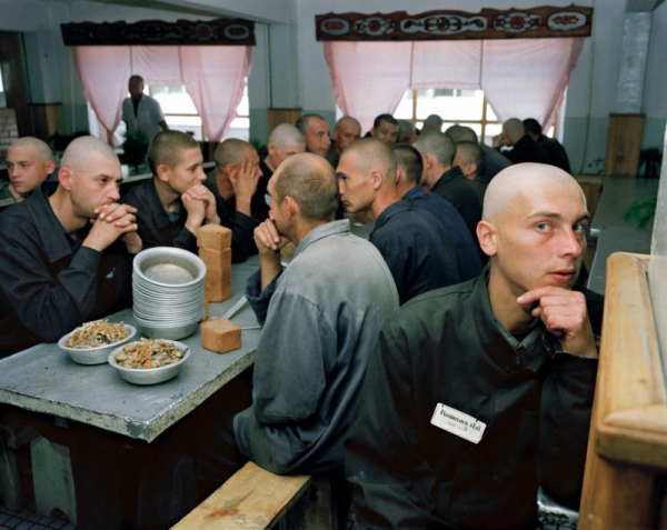 Siberian prison camp by Carl de Keyzer, Krasnoyarsk region '2000 - 2002 (Part I)

Больше исторических..7