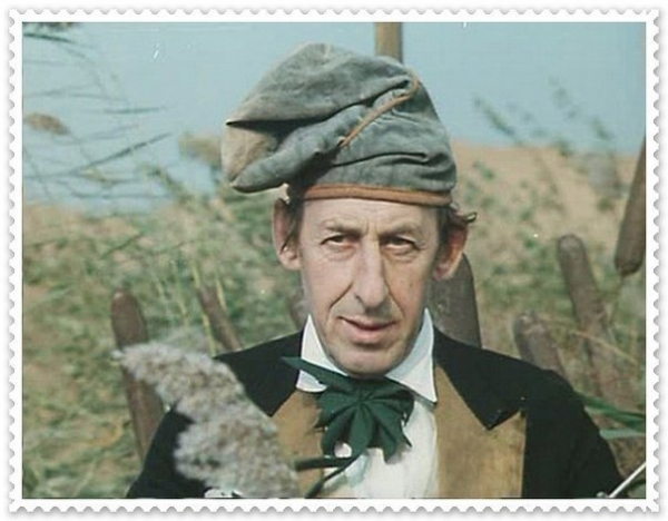 У всем известного хитрого Дуремара из сказки Алексея Толстого..0