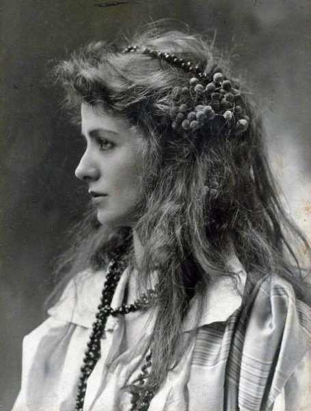 Американская театральная актриса Мод Адамс, 1890-е.

Больше..0