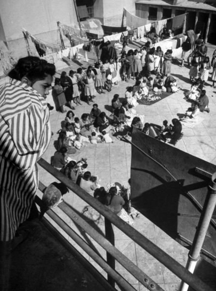 Black Palace Prison by Frank Scherschel, Mexico City '1950

..5