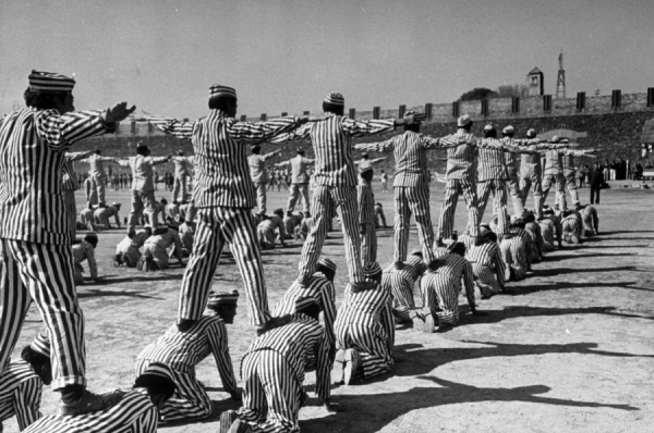 Black Palace Prison by Frank Scherschel, Mexico City '1950

..2