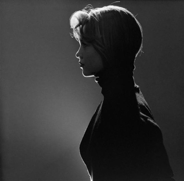 Брижит Бардо, 1957 год.

Фотограф: Sam Levin.

..0