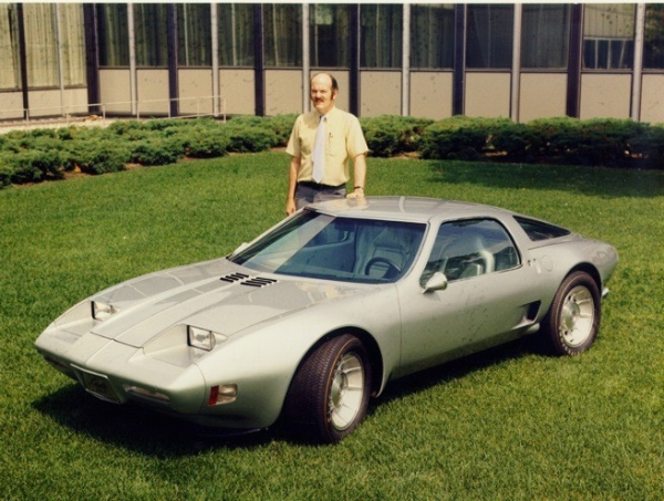 Chevrolet Corvette XP-897 GT был разработан в 1973-м году совместными усилиями..1