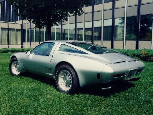 Chevrolet Corvette XP-897 GT был разработан в 1973-м году совместными усилиями..6